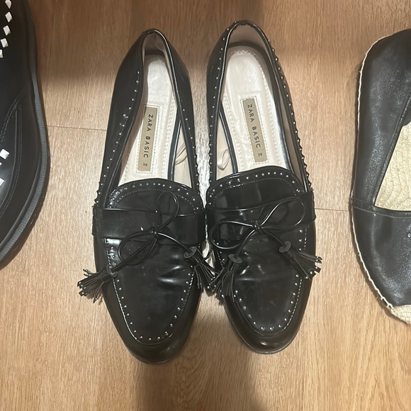Shoes - Zara Flats